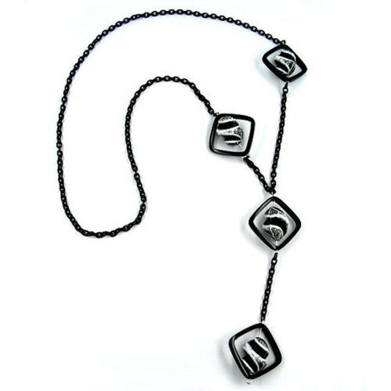 necklace square beads black-white 80cm