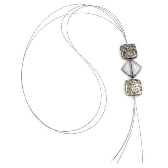 necklace square beads silver-grey