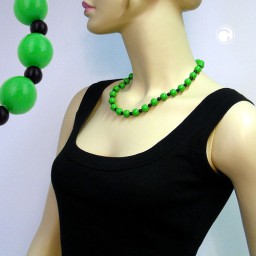 necklace beads green/ black