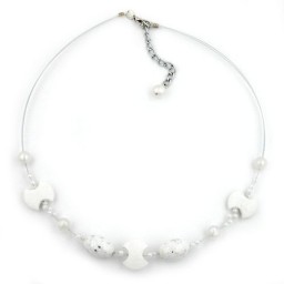 necklace round antique-like white 45cm