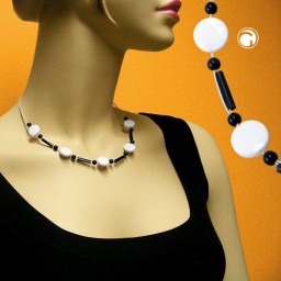 necklace beads white-black