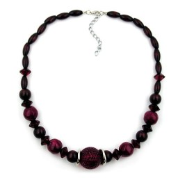 necklace dark red wooden brown beads