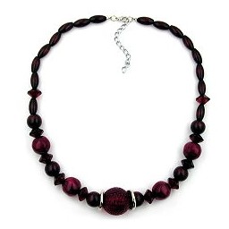 necklace dark red wooden brown beads