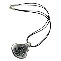 necklace pendant with pattern
