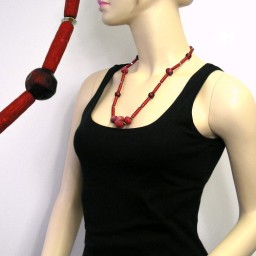 necklace red marbled red metallic beads