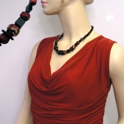 necklace faceted black beads red lacquered