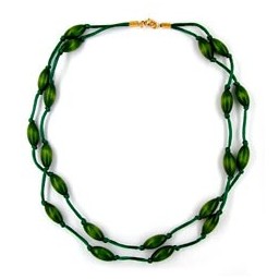 necklce wood beads green