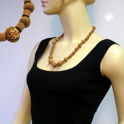 necklace brown beads wood and plastic