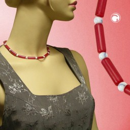 necklace beads red/white silky shimmering