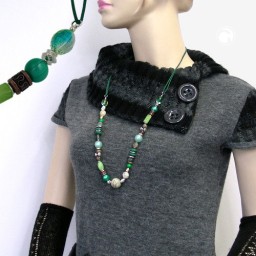 necklace light green dark green multicolour design