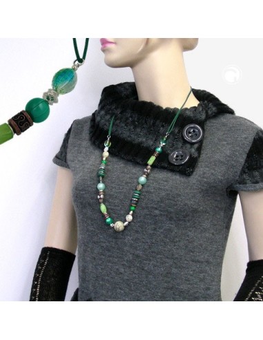 necklace light green dark green multicolour design