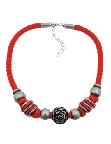 necklace for traditional costume rose