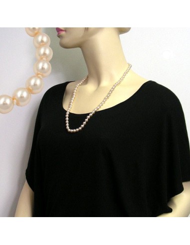 necklace glass beads cream knotted