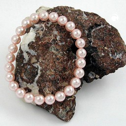 bracelet pink glass beads