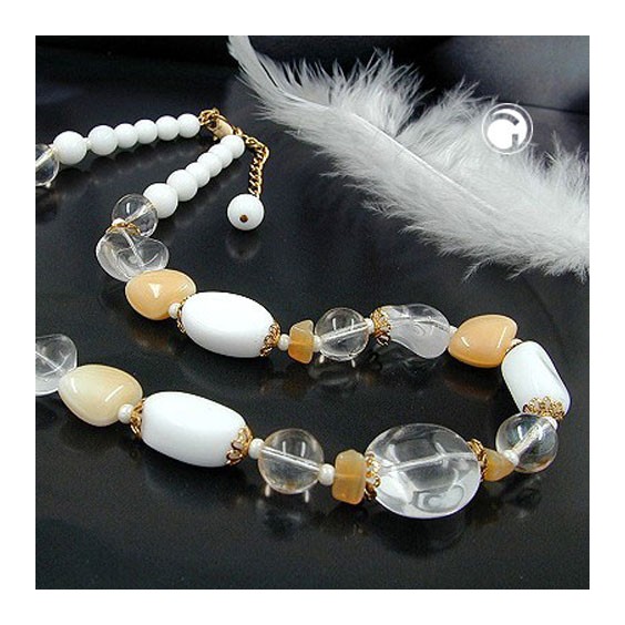 necklace glassbeads white-beige