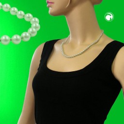 necklace glass beads light green