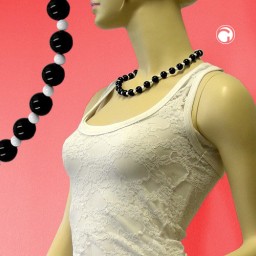 necklace black/ white beads