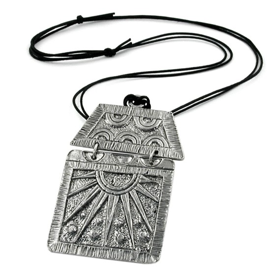 necklace pewter pendant