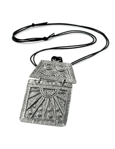 necklace pewter pendant