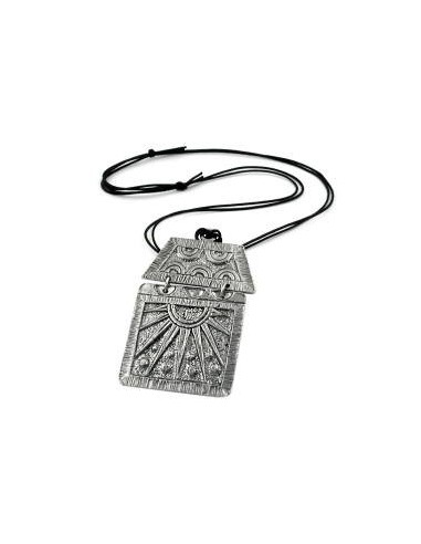 necklace pewter pendant
