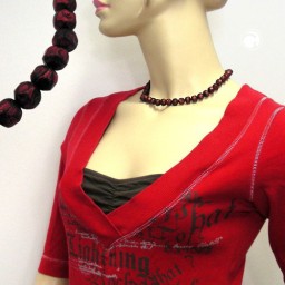 necklace red/ black beads 42 cm