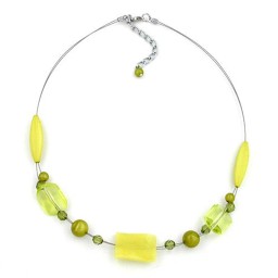 necklace light green and silky-olive