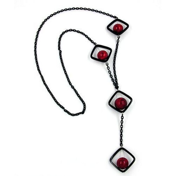 necklace square beads black-red 80cm