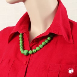 necklace apple-green plastic beads