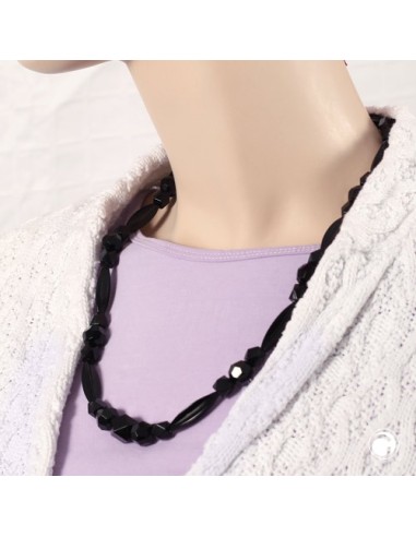 necklace plastic beads black