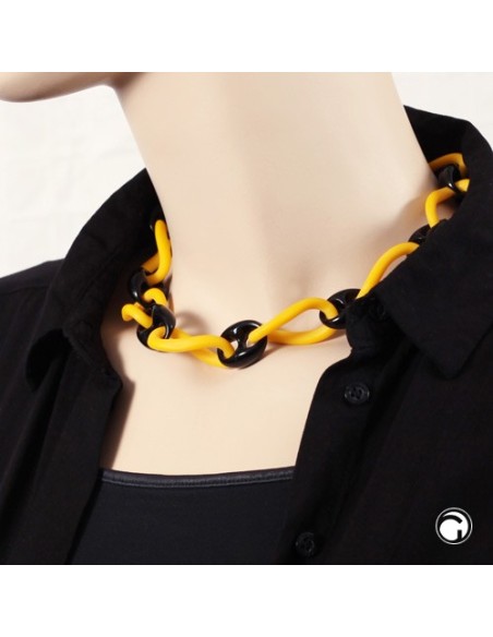 necklace big links yellow and black