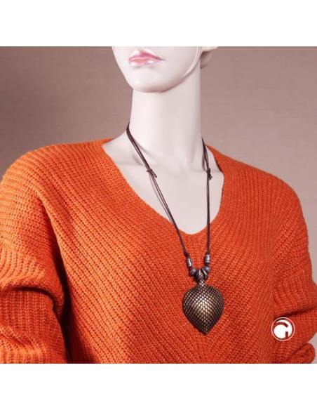 necklace with scale color antique brass