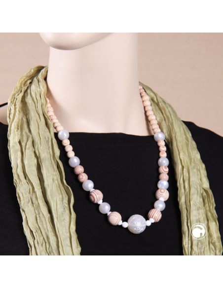 necklace with wooden an plastic beads