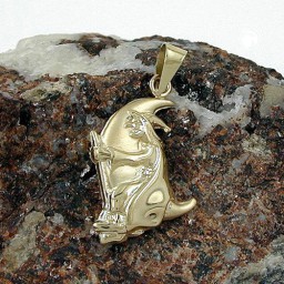 pendant witch on the moon 9k gold