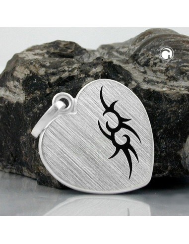 Hängsmycke 23x22mm Heart With Tribal Black Lacquered Matt Silver 925