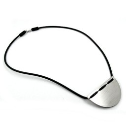 necklace half-moon stainless steel 50cm