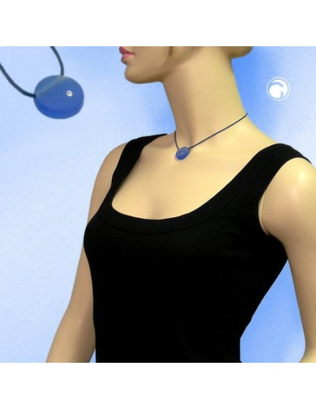 necklace pendant round