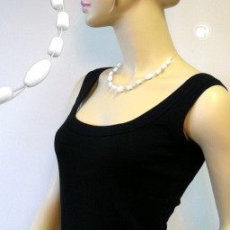 necklace glass beads white shiny 45cm