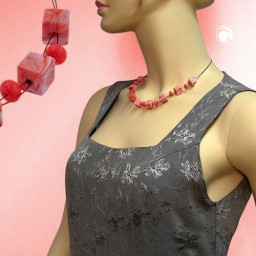 necklace cube beads light red marbled 45cm