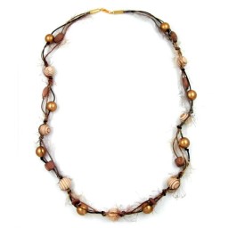 necklace wooden beads and threat wool