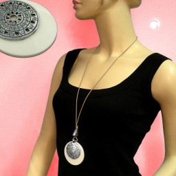 necklace antique retro design ivory/ silver colours