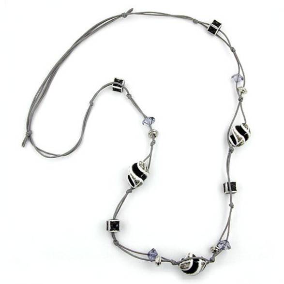 necklace square beads black-white 100cm