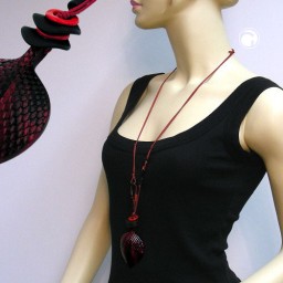 necklace scaled leaf black-red 95cm