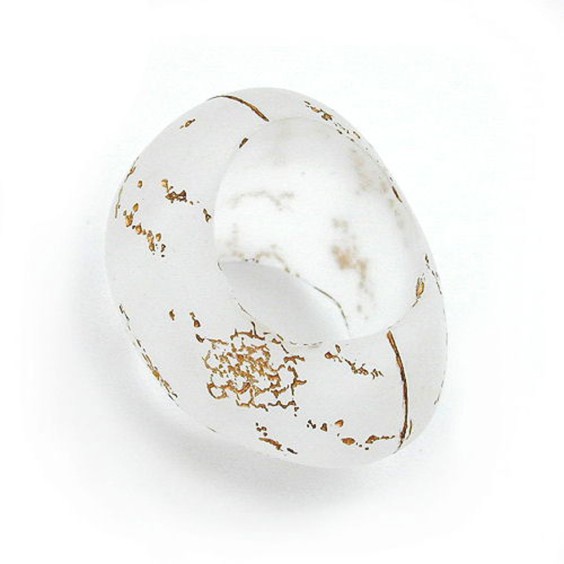 scarf bead white-gold